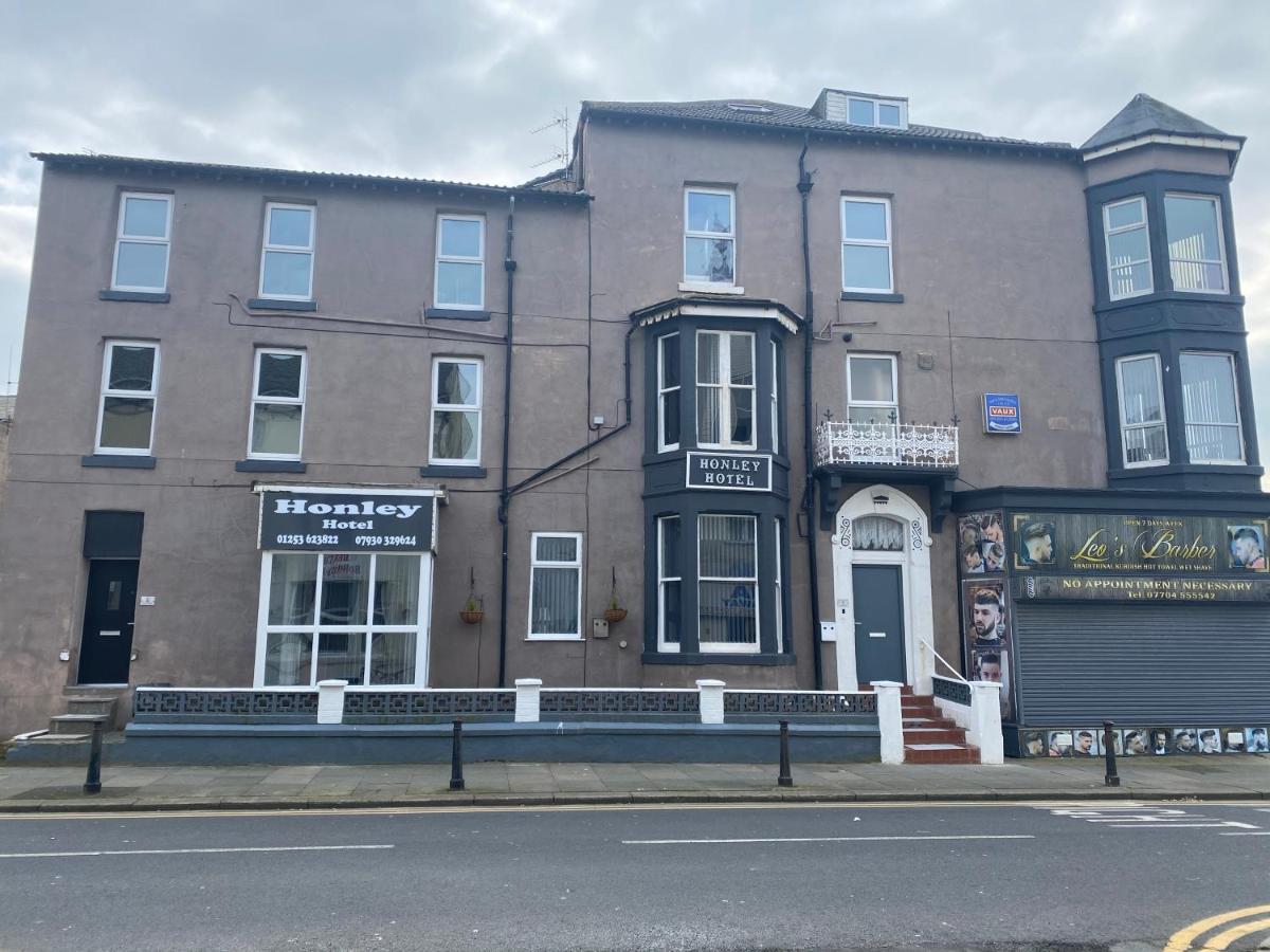 The Honley Hotel Blackpool Kültér fotó