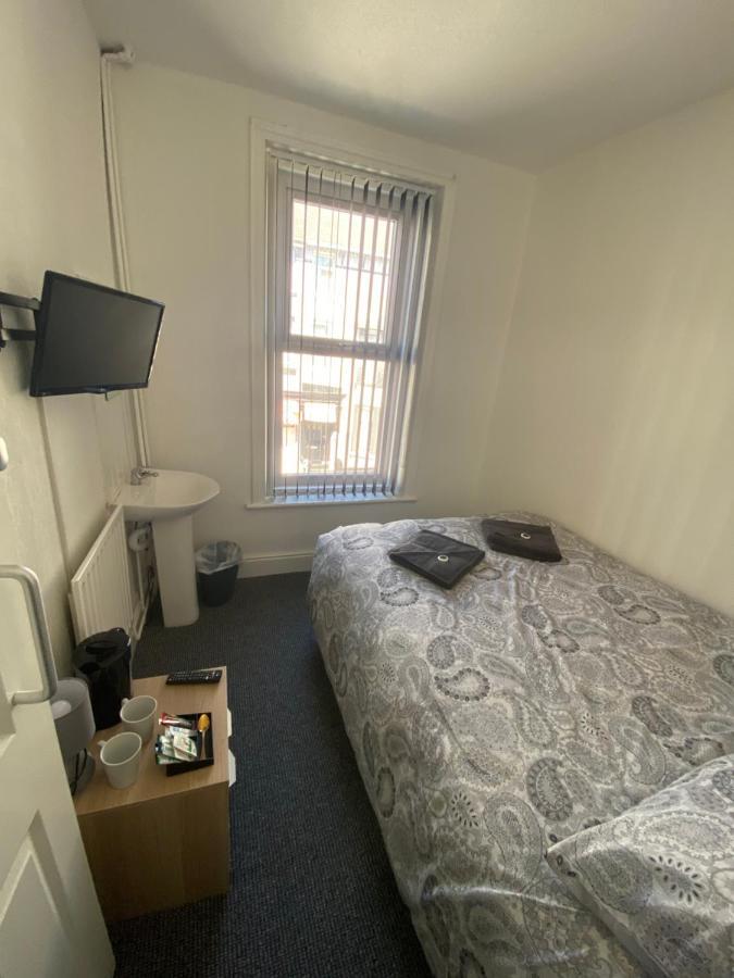 The Honley Hotel Blackpool Kültér fotó