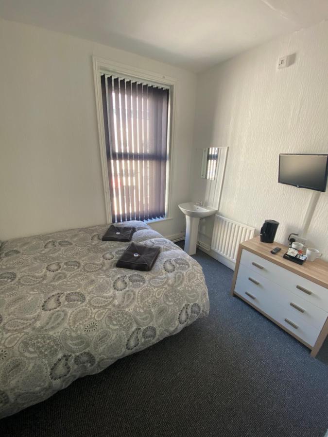 The Honley Hotel Blackpool Kültér fotó